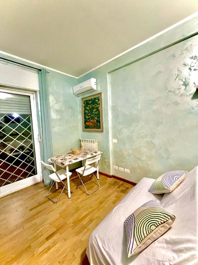 Francesca Apartments Ostia Esterno foto