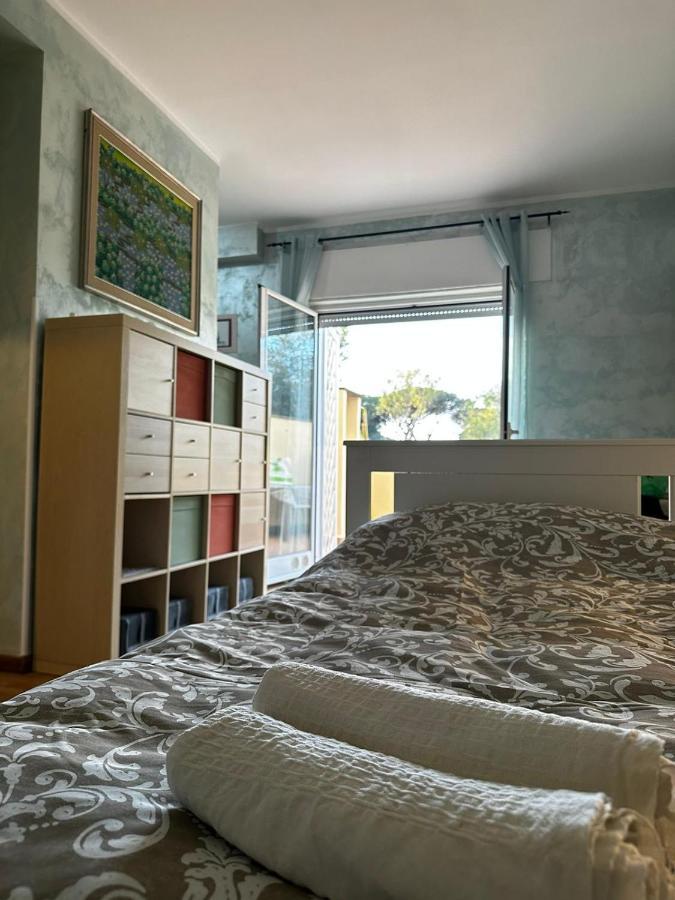 Francesca Apartments Ostia Esterno foto